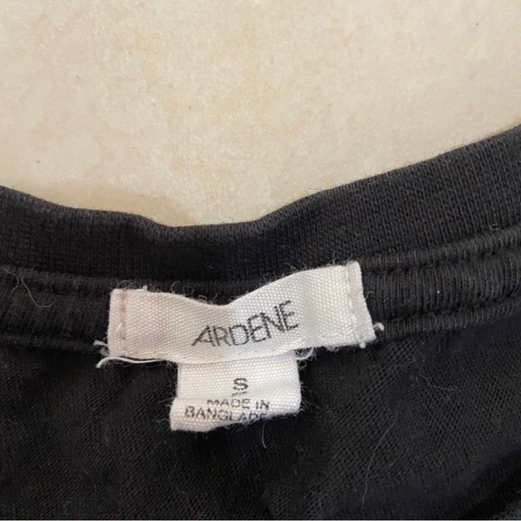 Ardene Women’s Black Short Sleeve Crop Top - Picture 2 of 5